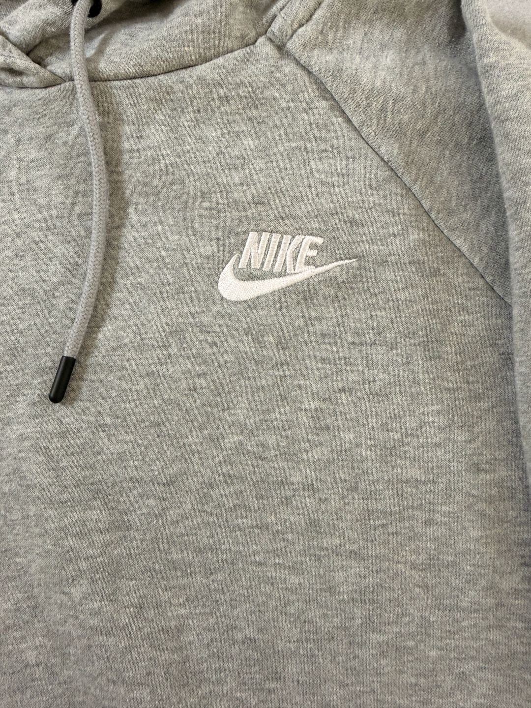 Nike Women's NSW Essential Fleece Pullover Hoodie in Grey Heather 4