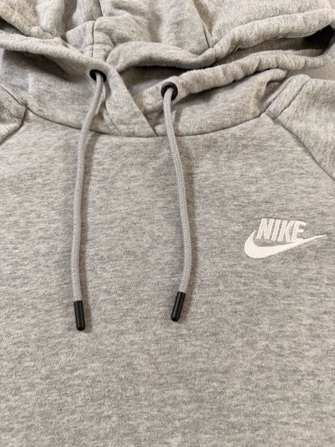 Nike Women's NSW Essential Fleece Pullover Hoodie in Grey Heather 5