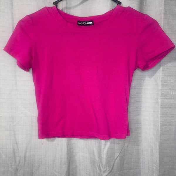 Fashion Nova Hot Pink Short Sleeve Crew Neck Crop Top