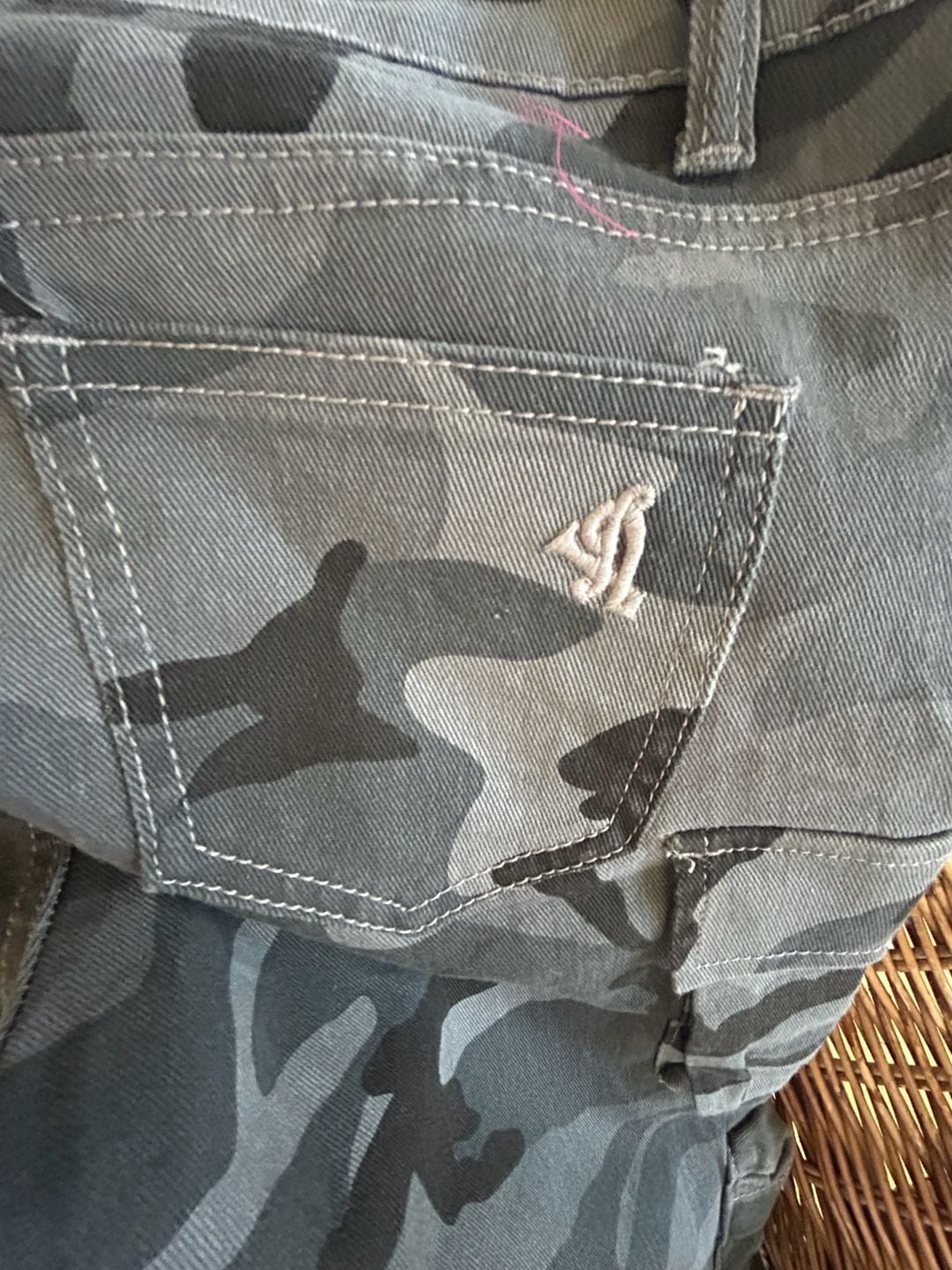 VIP Jeans Women's Mid-Rise Wide Leg 3D Cargo Pants in Grey Camo 8