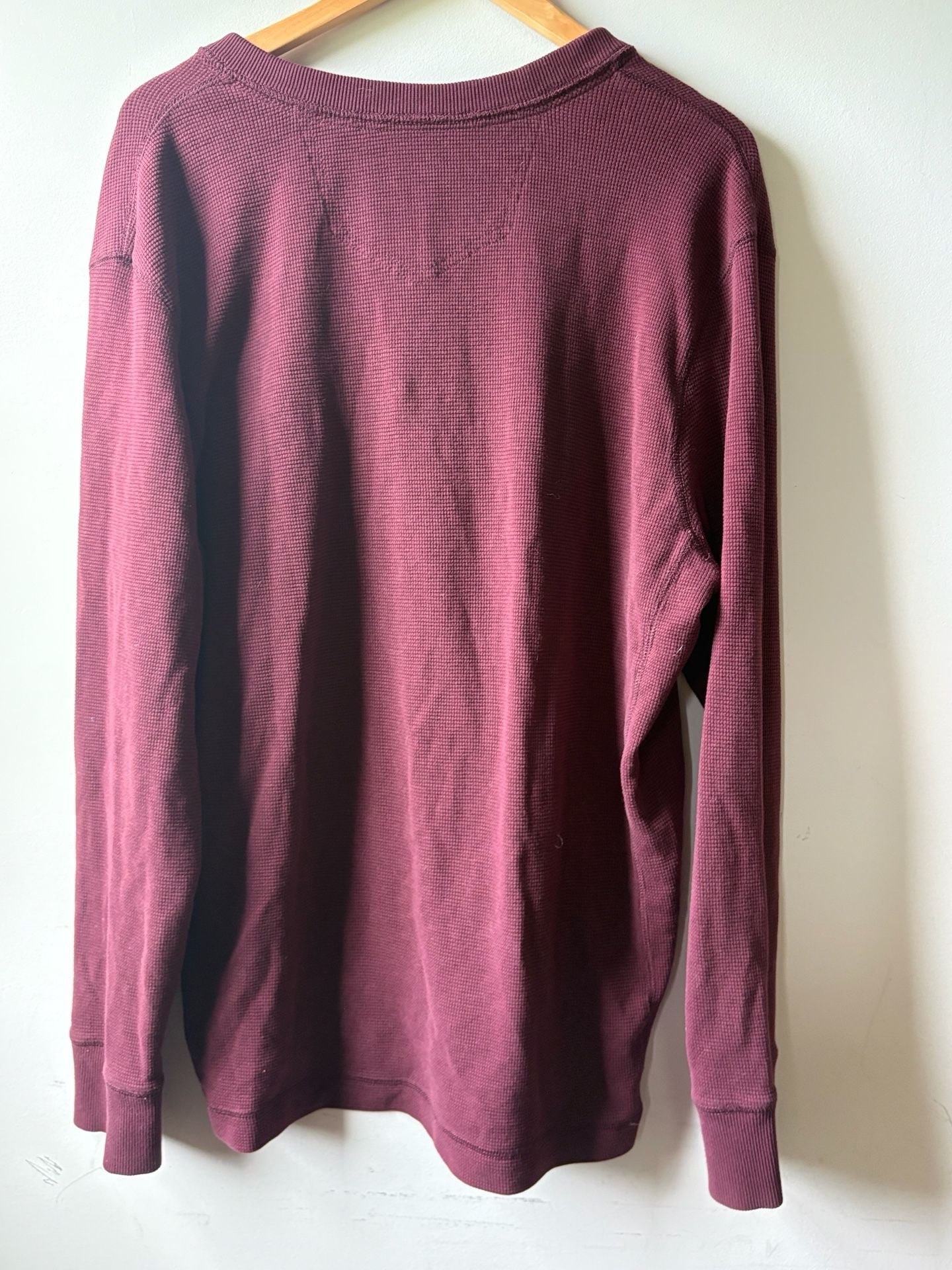 Eddie Bauer Men's Burgundy Waffle Knit Long Sleeve Thermal Henley 4