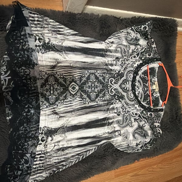One World Live and Let Live Black and White Paisley Print Boho Blouse with Lace Trim