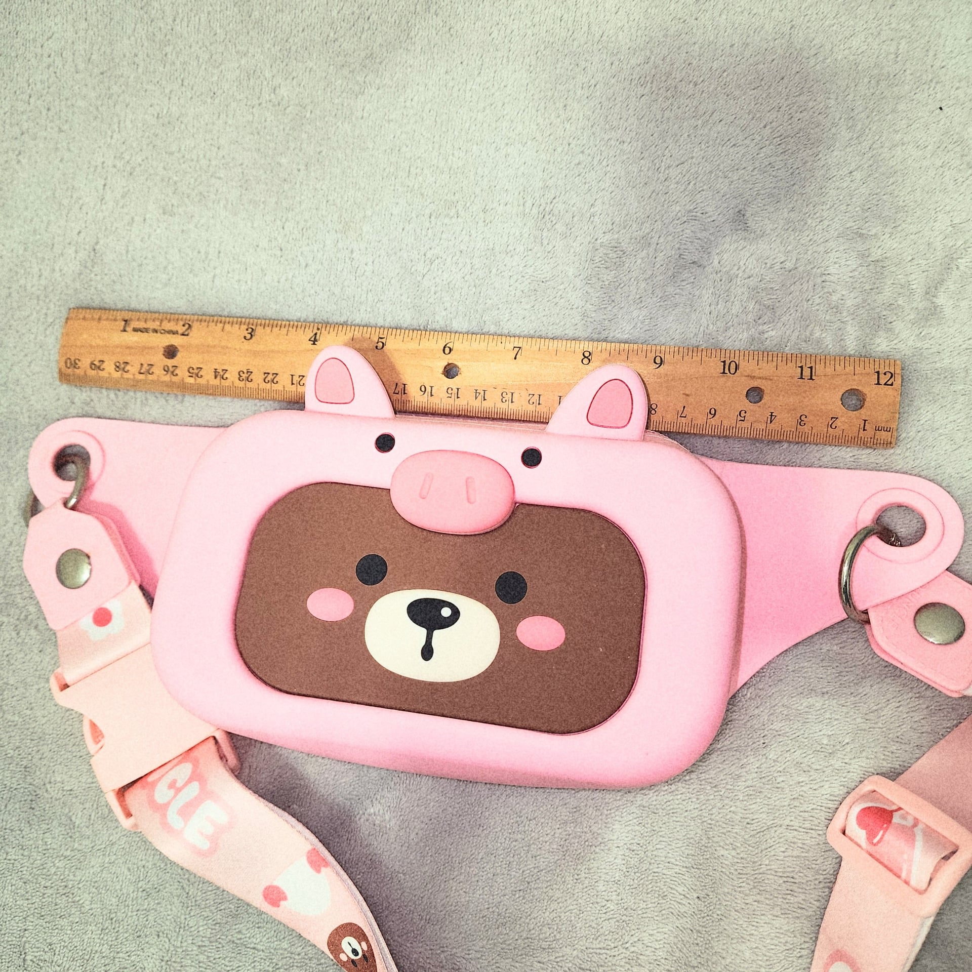 Q Uncle Silicone Cartoon Pig Bear Waist Pouch Crossbody Bag 7