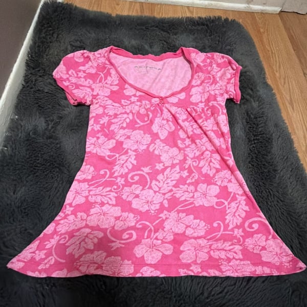 Arizona Jean Company Pink Floral Cap Sleeve Empire Waist Top