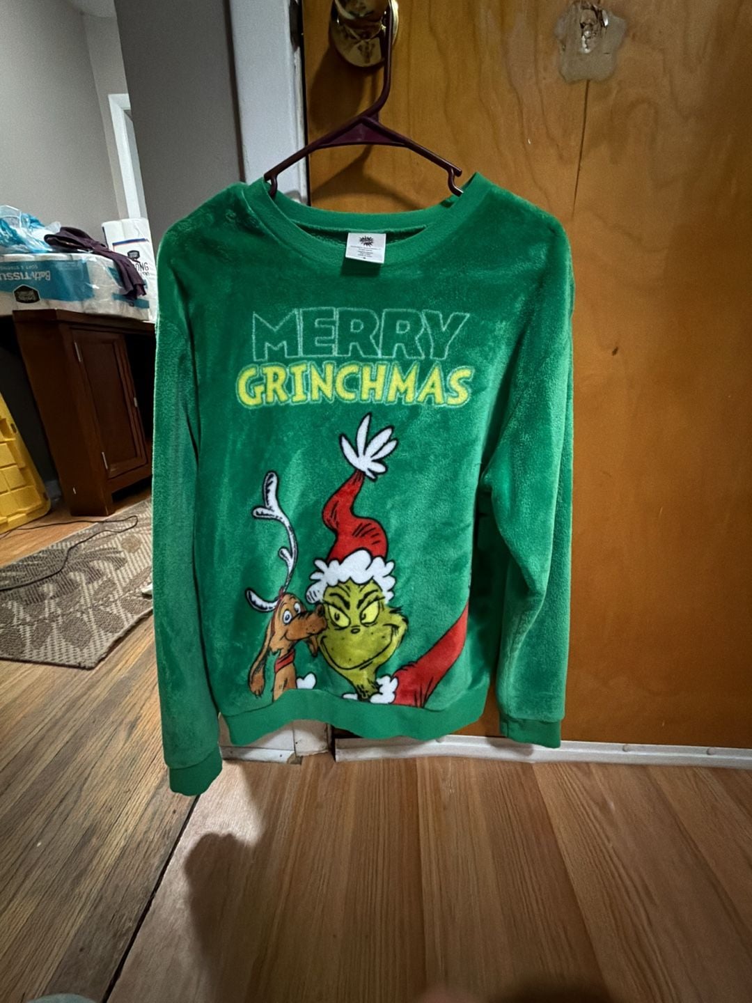 Dr. Seuss The Grinch Merry Grinchmas Plush Fleece Graphic Crewneck Sweatshirt 2