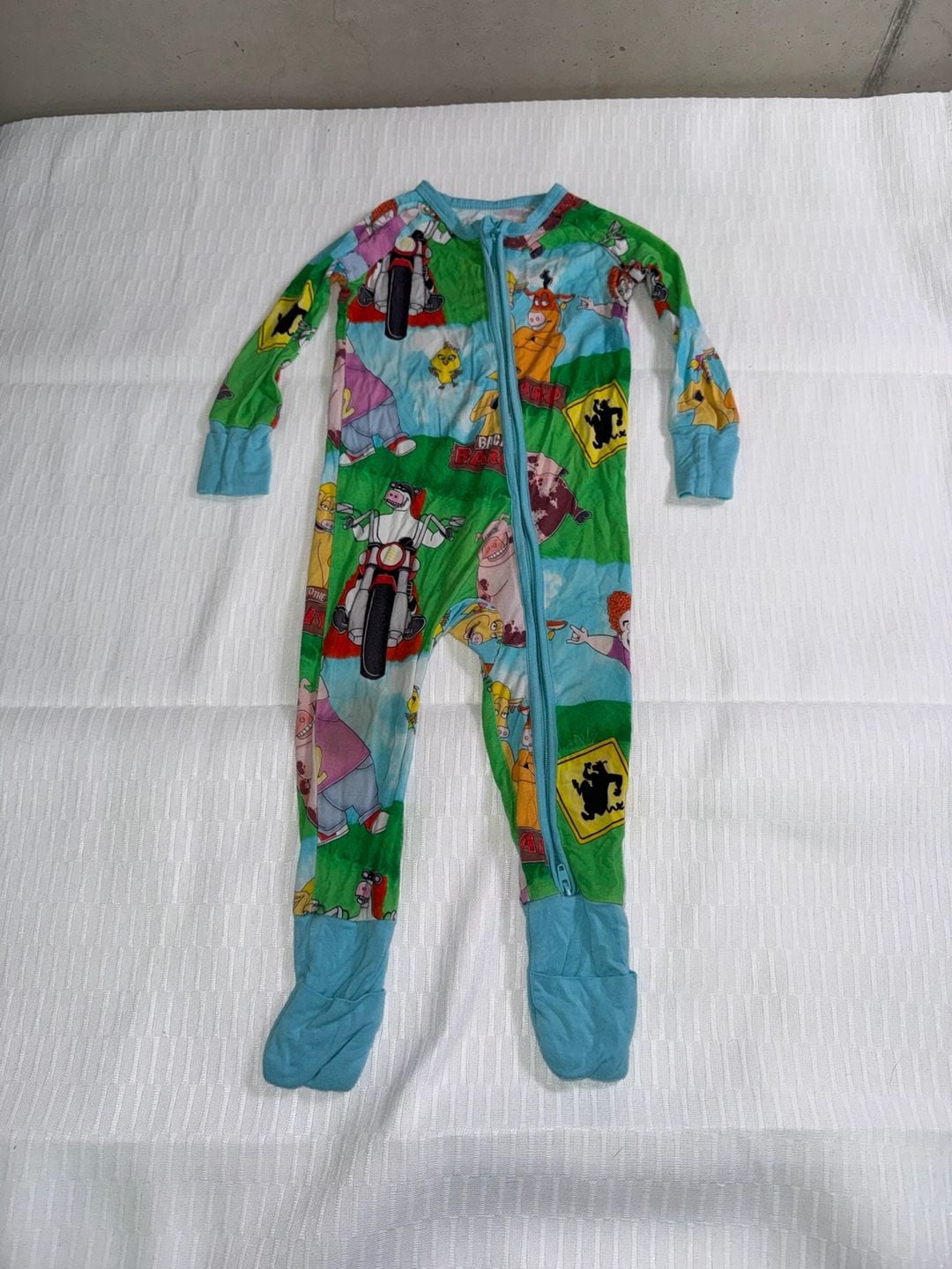 Snug Bugs Co. Barnyard Animal Print Bamboo Zip-Up Footie Pajamas 2