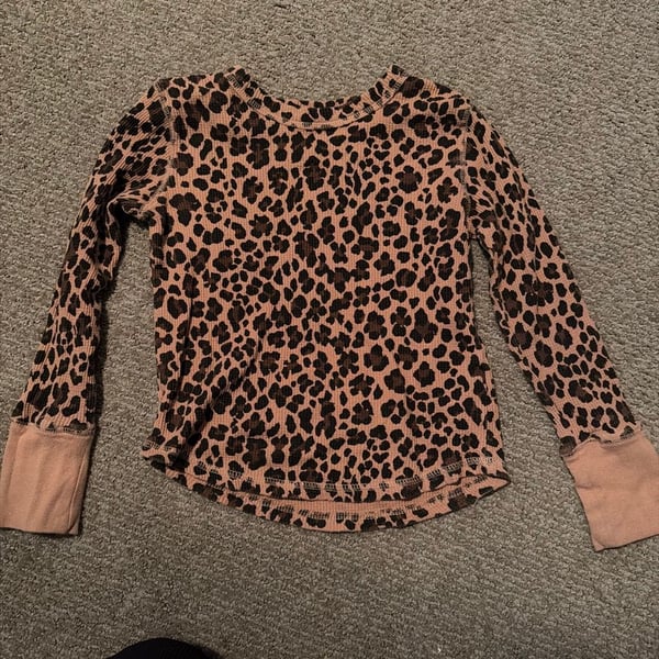 Old Navy Girls Long-Sleeve Leopard Print Thermal-Knit T-Shirt