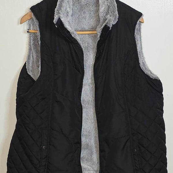 Chebella Quilted Reversible Faux Fur Vest