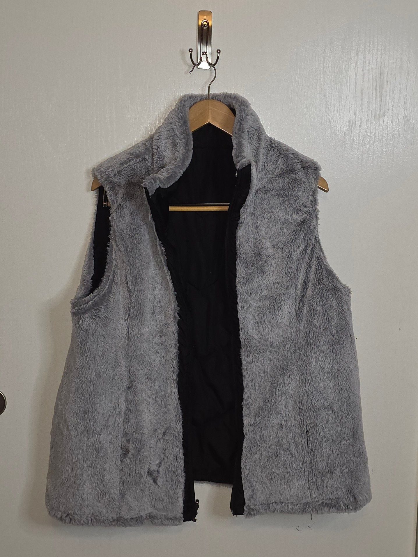 Chebella Quilted Reversible Faux Fur Vest 3