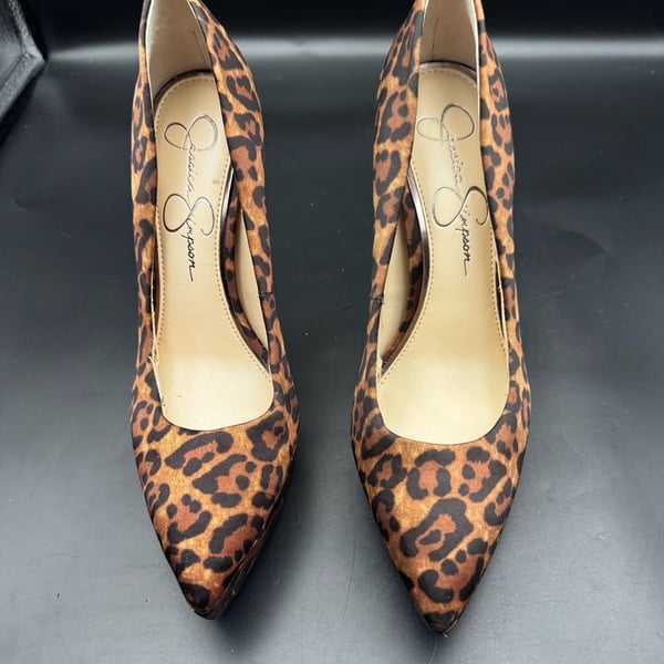 Jessica Simpson Cambredge Pointed Toe Stiletto Pumps in Leopard Print