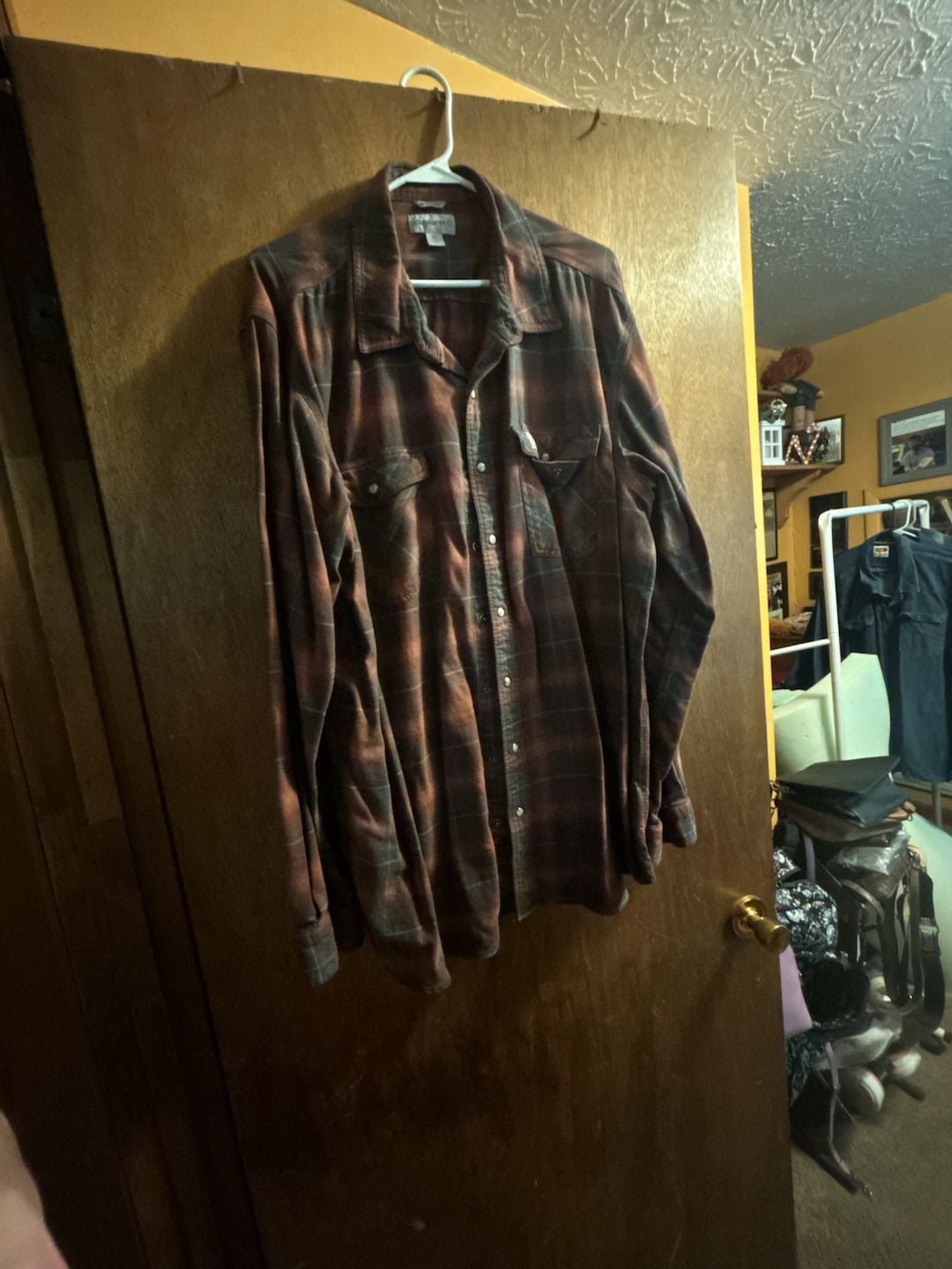 Carhartt Relaxed Fit Plaid Flannel Long Sleeve Shirt 1