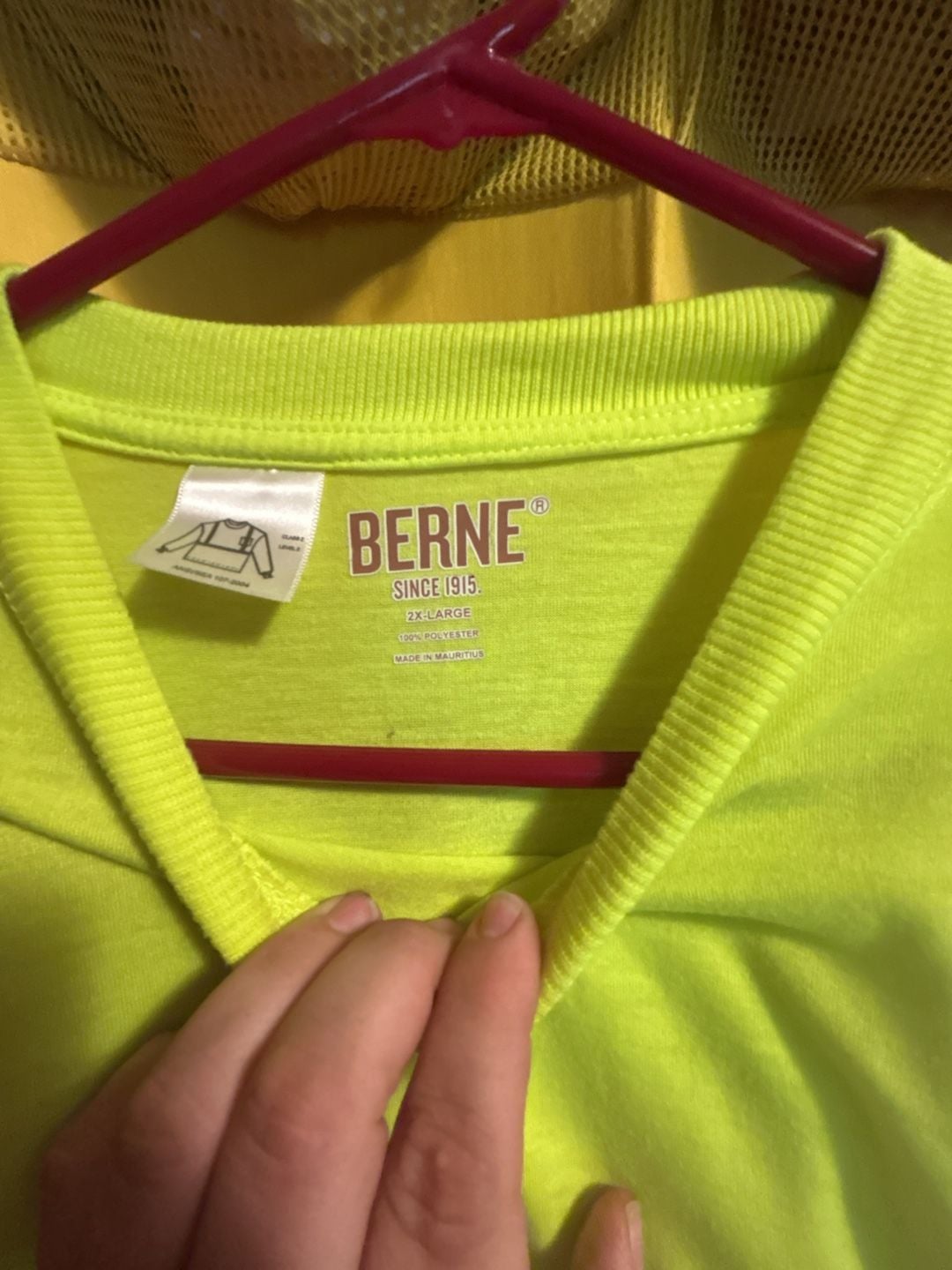 Berne Men's Hi-Vis Class 2 Long Sleeve Safety T-Shirt with Pocket 2