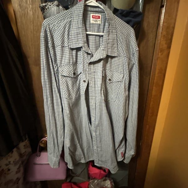 Wrangler Men's Long Sleeve Plaid Button-Down Western Shirt