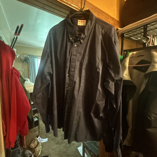 Wrangler Authentics Men's Long Sleeve Button-Down Shirt