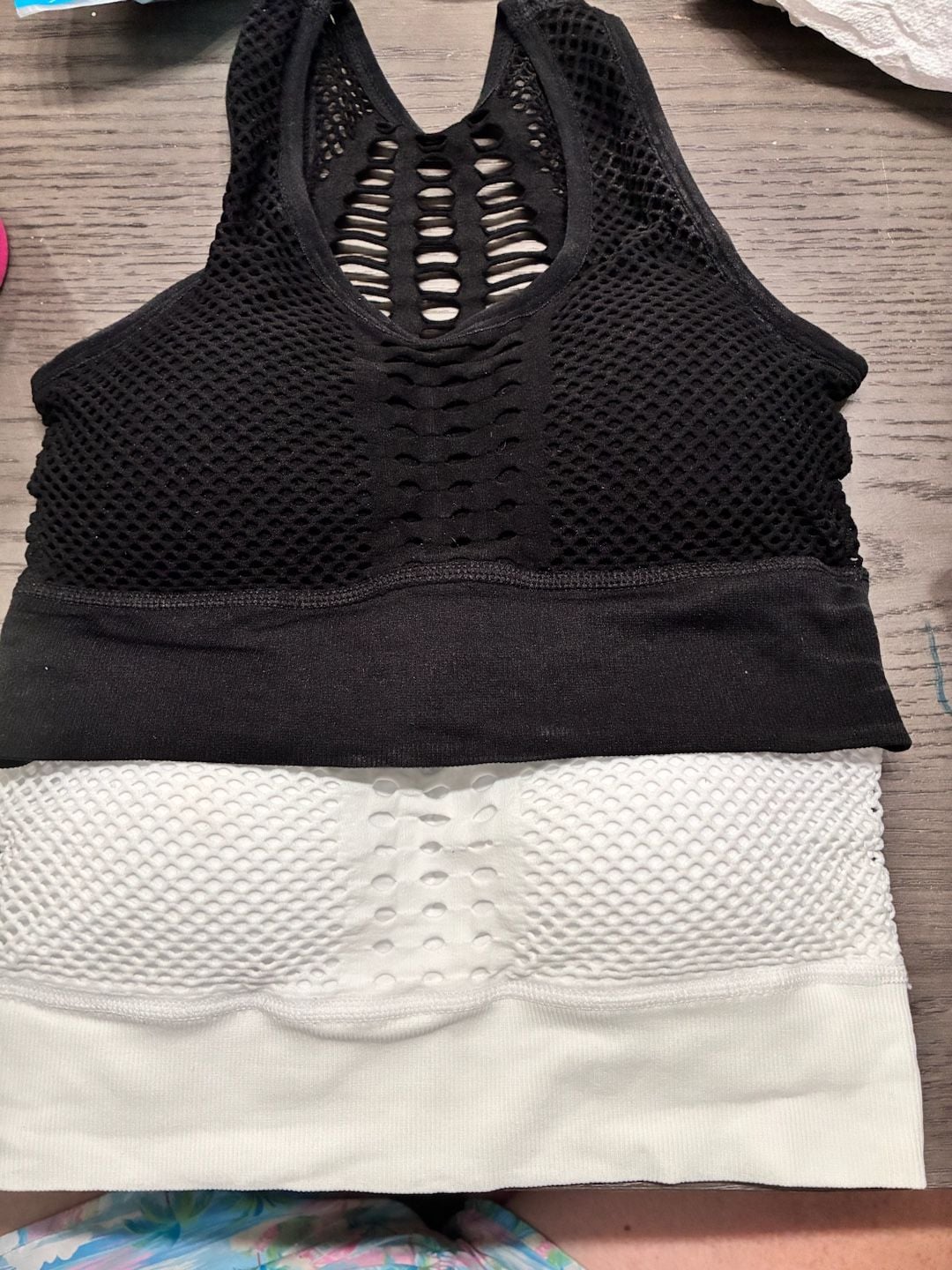 Char Ming & Dream Women's Seamless Mesh Racerback Padded Sports Bra, 2-Piece Set size Medium 2