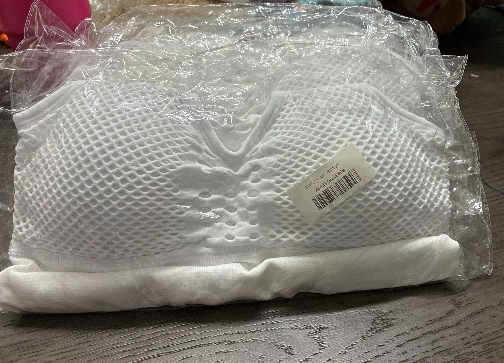 6 Women's Seamless White Mesh Bralette with Removable Pads Medium 1