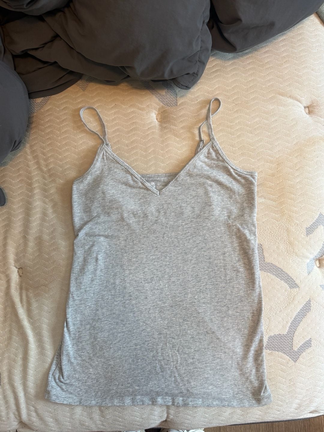Aerie Women's V-Neck Adjustable Strap Heather Grey Camisole Tank Top 1
