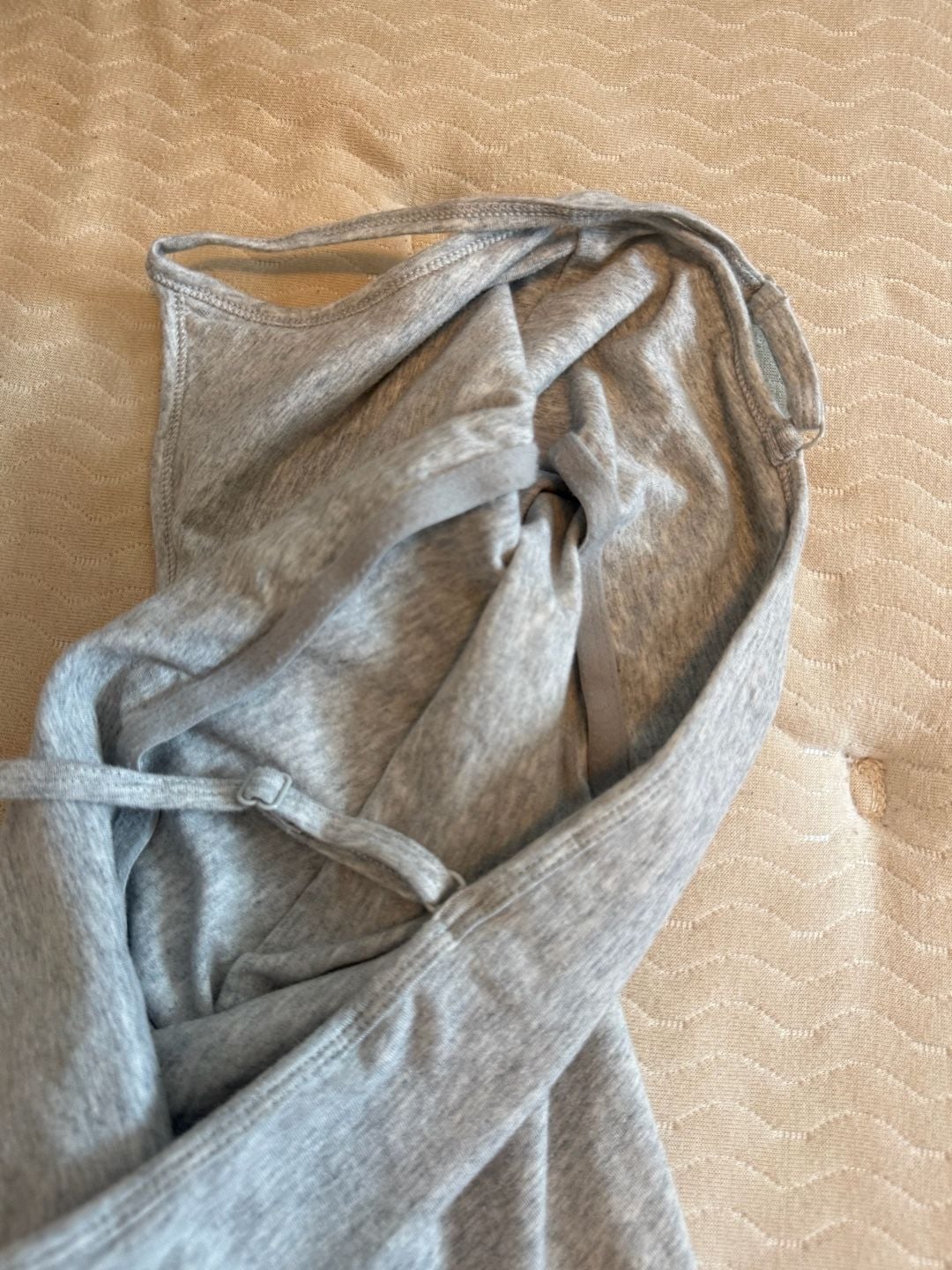 Aerie Women's V-Neck Adjustable Strap Heather Grey Camisole Tank Top 2