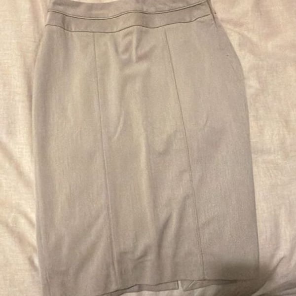 White House Black Market Tan Textured Pencil Skirt, Size 0