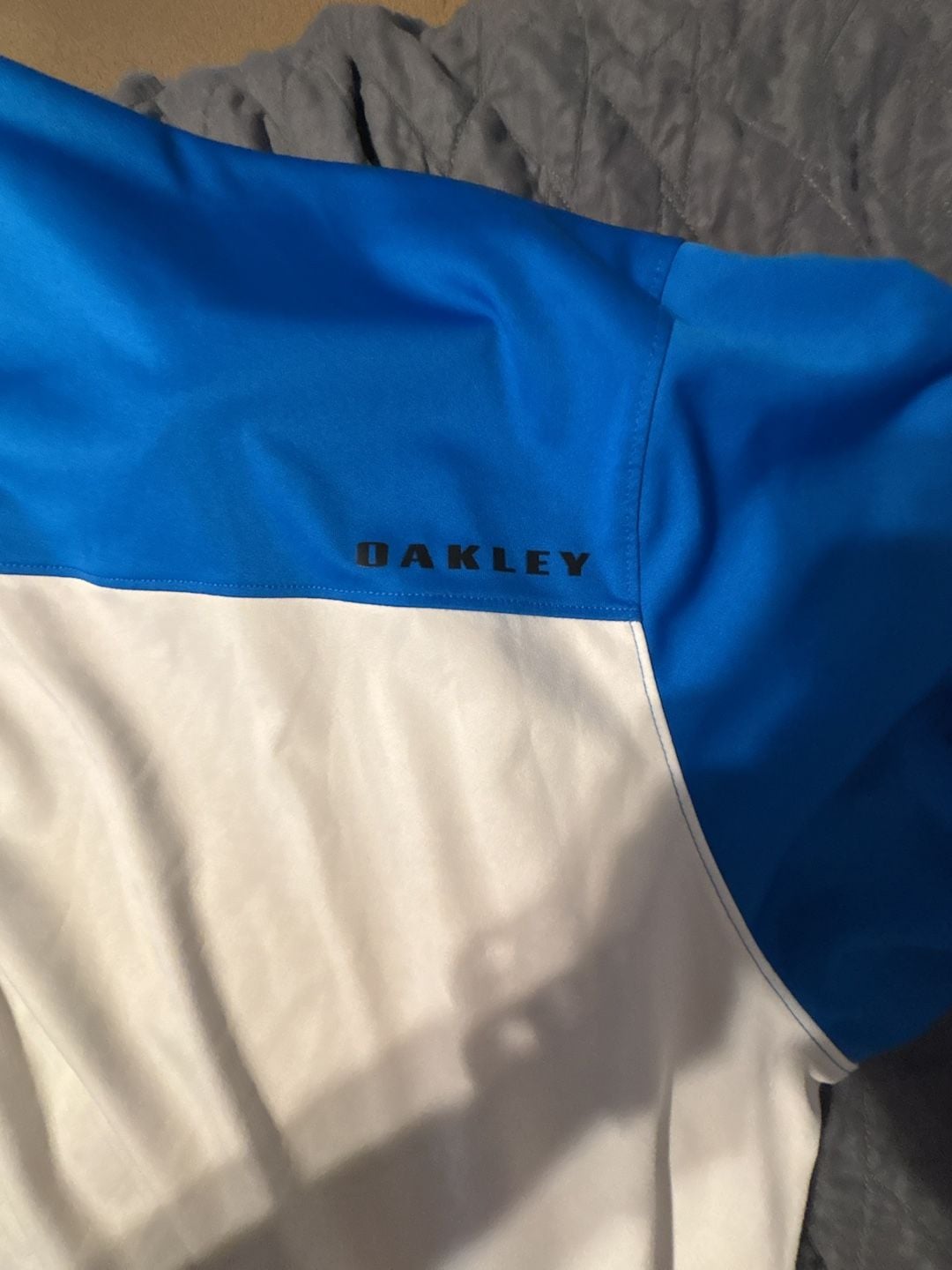 Oakley Men's Short Sleeve Performance Golf Polo Shirt Blue and White 5