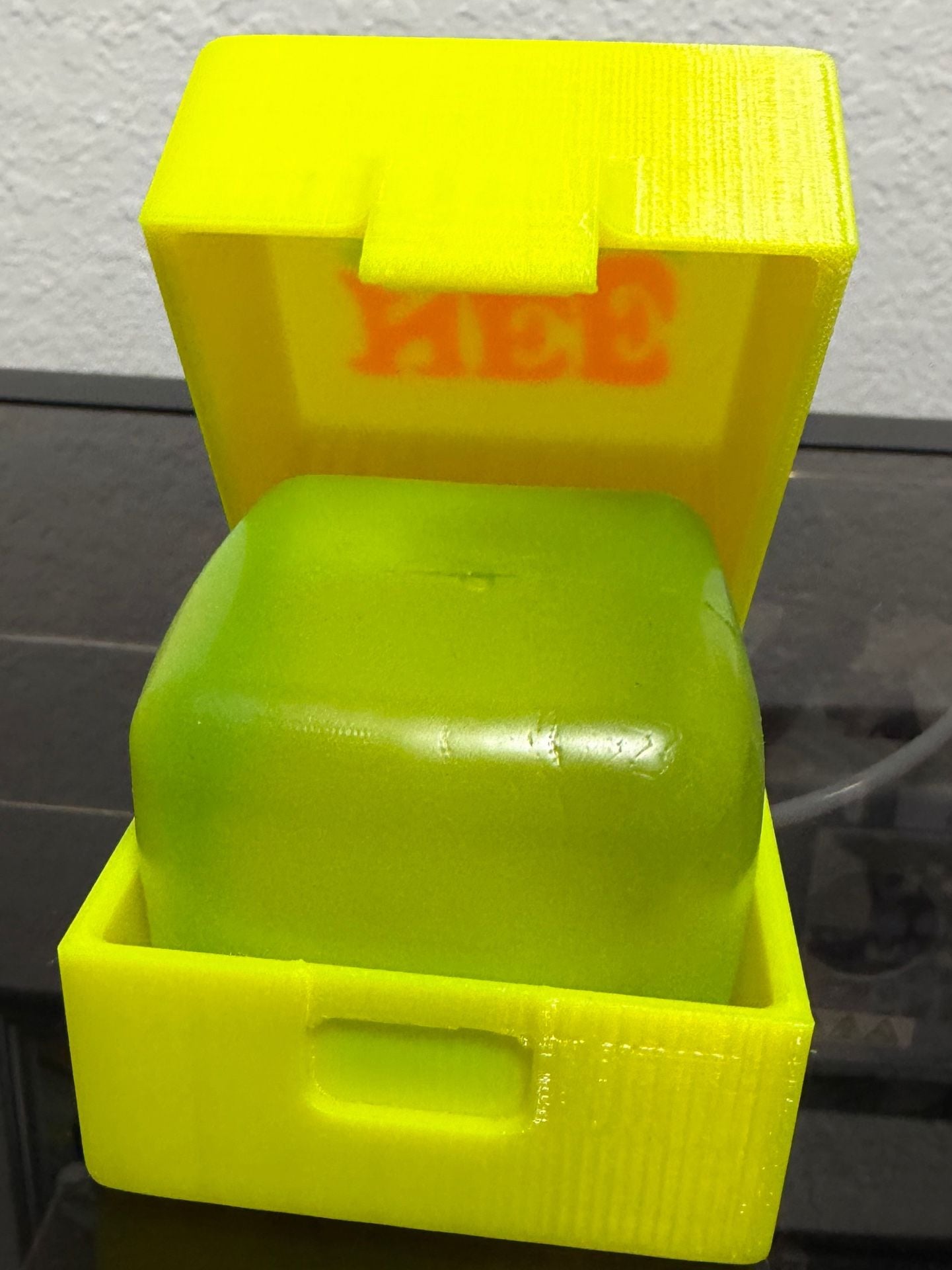 3D Printed NeeDoh Storage Display Case for Nice Cube 5