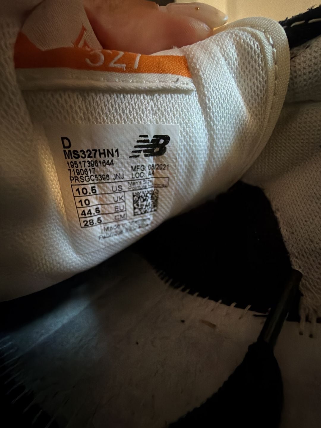 New Balance 327 Black and Orange Sneakers (MS327HN1) 7