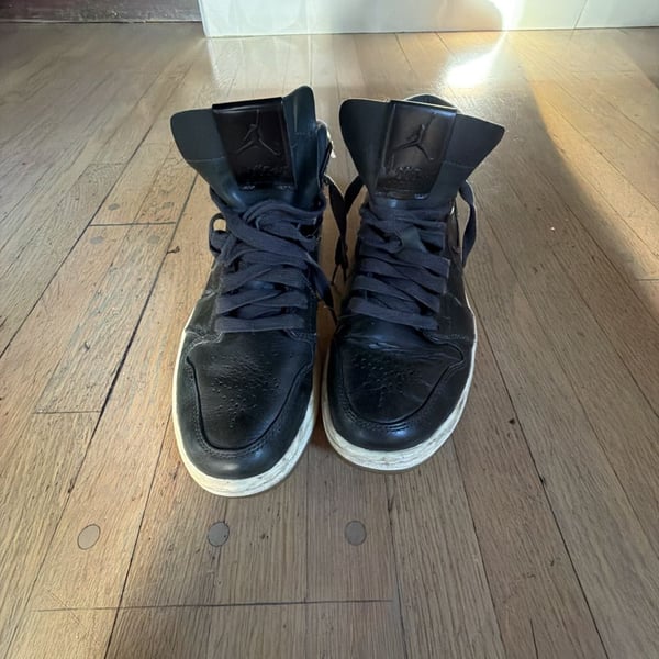 Air Jordan 1 Mid Nouveau 'Anti-Gravity Machines' Black Leather Sneakers