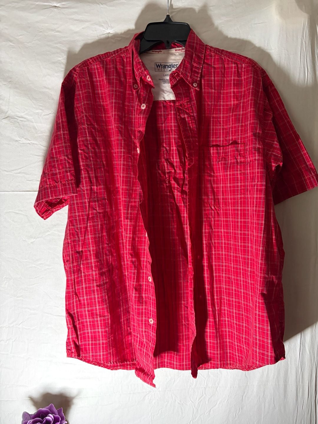 Wrangler Hero Men's Red and White Plaid Short Sleeve Button-Down Shirt 2