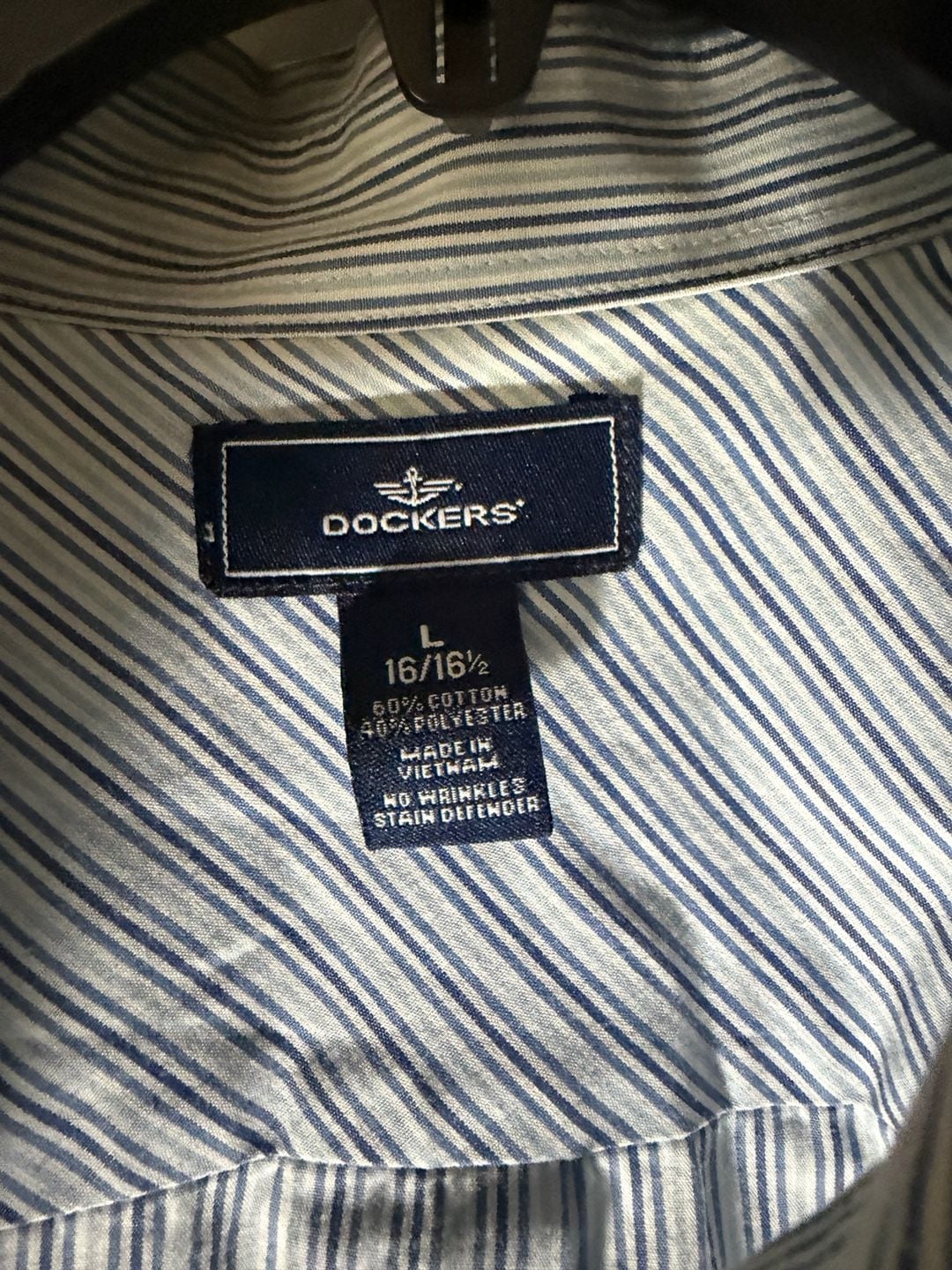 Dockers Men's No Wrinkle Stain Defender Short Sleeve Button Down Striped Shirt 4