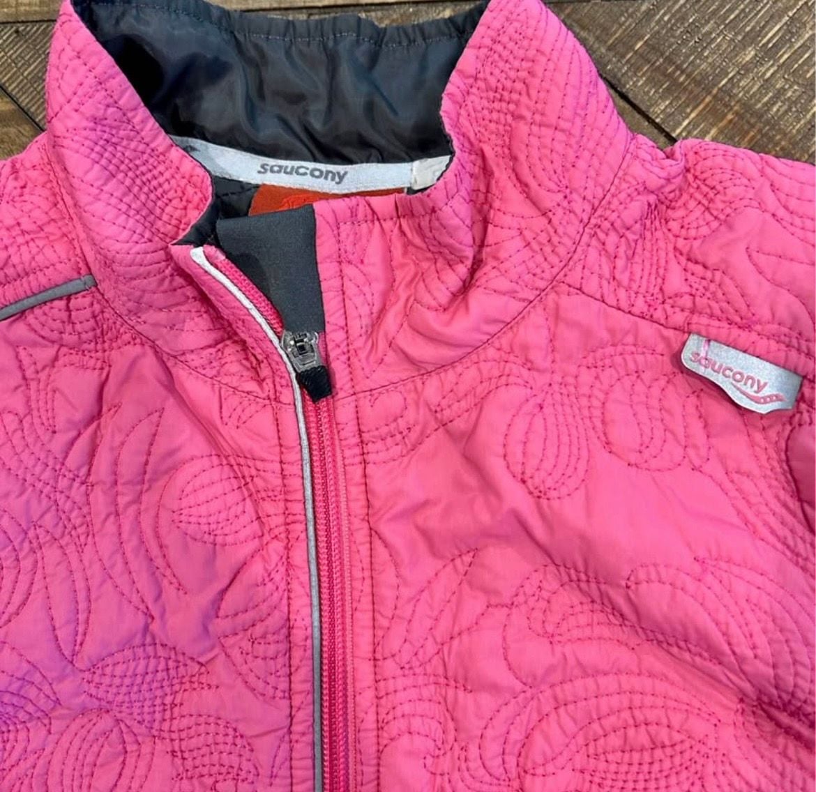 Saucony Women's Quilted Full-Zip Athletic Performance Jacket, Pink 3