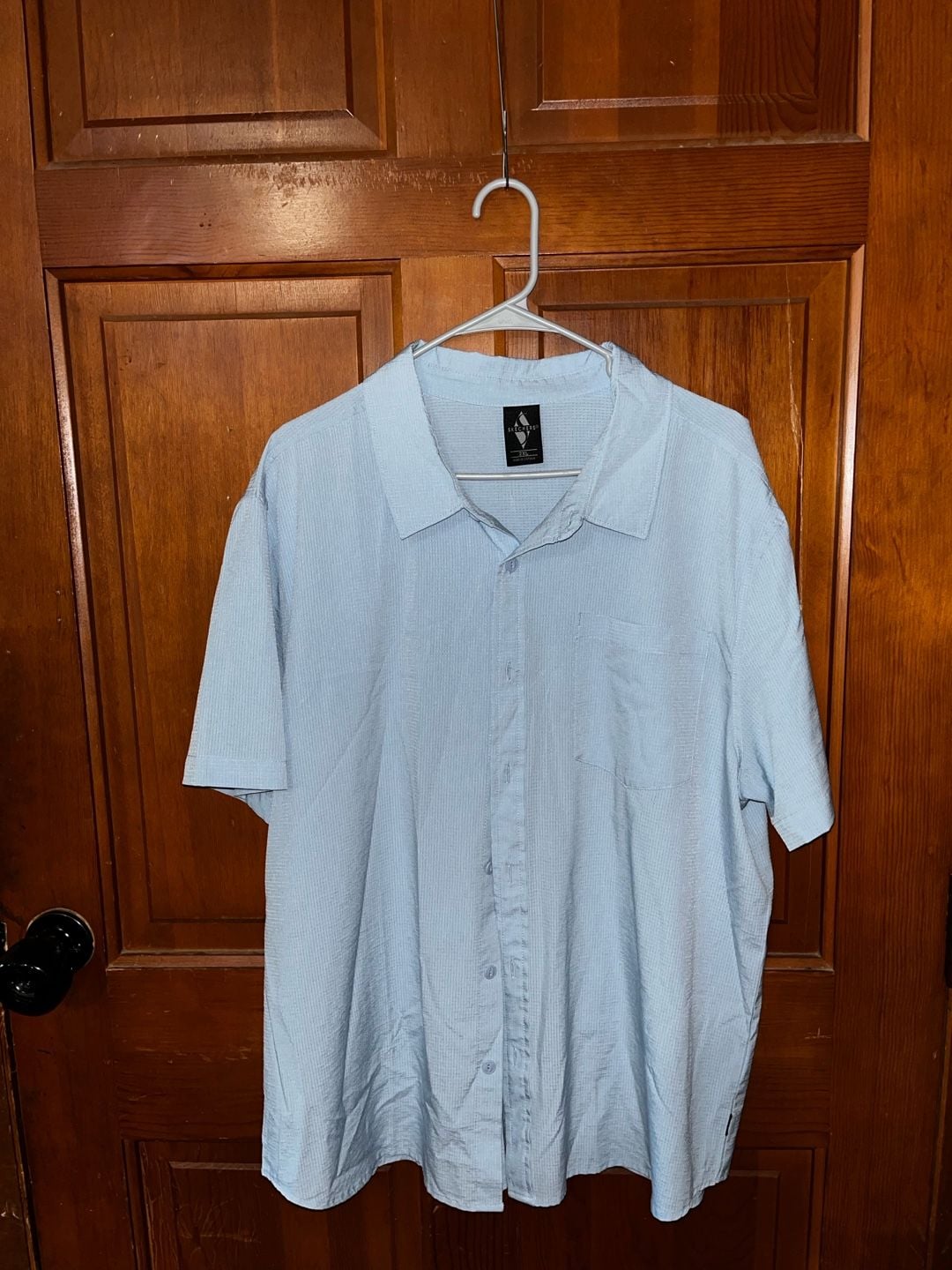 Skechers Men's Short Sleeve Button-Down Camp Shirt, Light Blue Texture 1