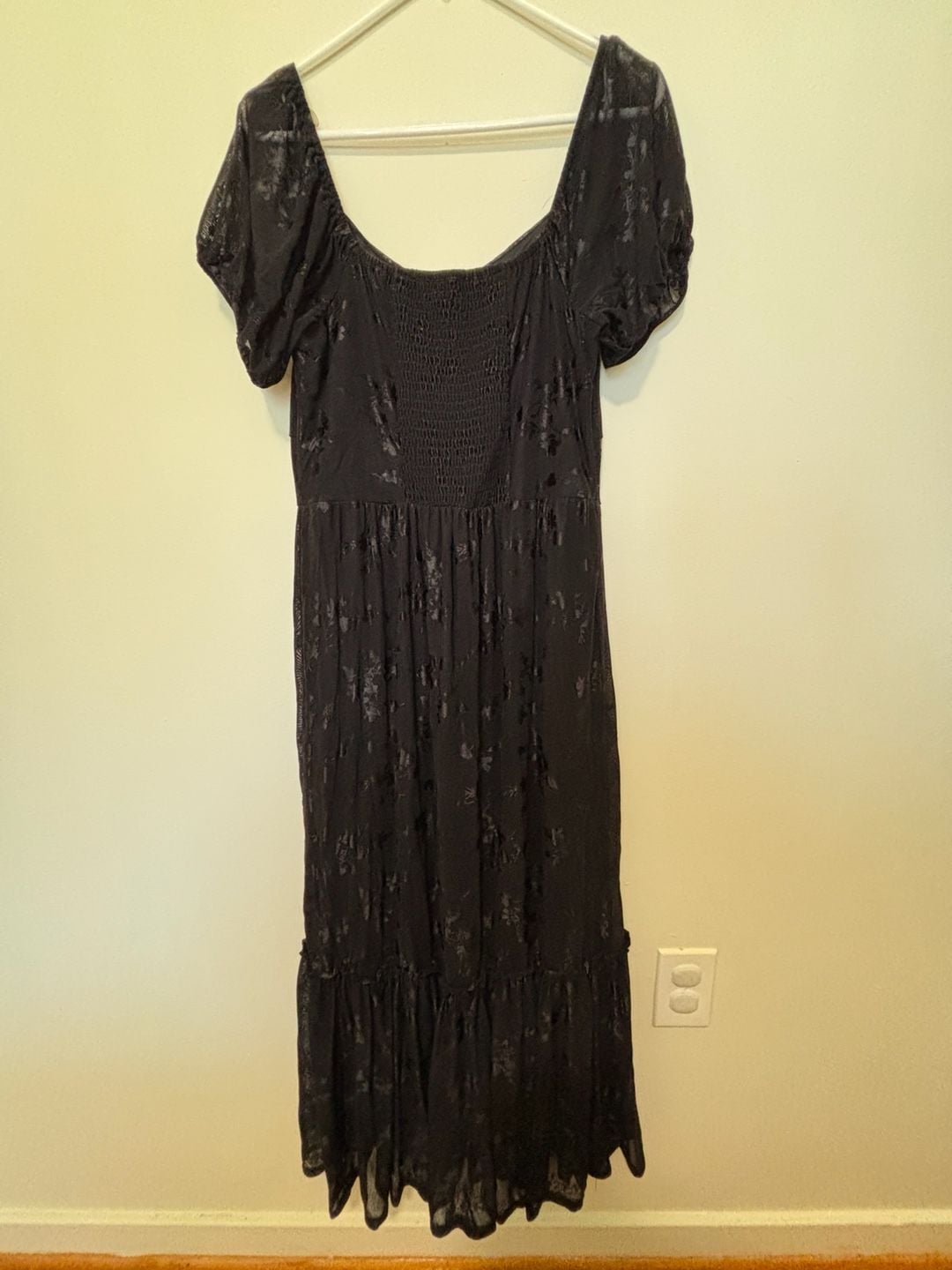 Ember Women's Black Floral Burnout Mesh Puff Sleeve Ruffle Hem Maxi Dress 6