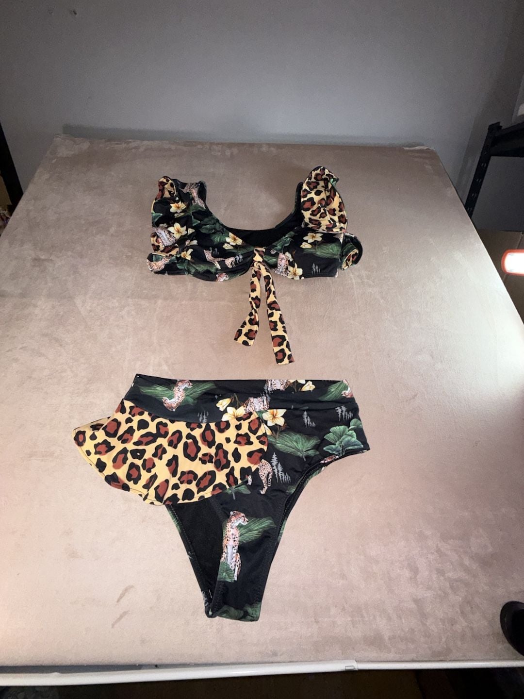 Leopard and Tropical Floral Print Ruffled High-Waisted Bikini Set (BoxA1-2018) 2