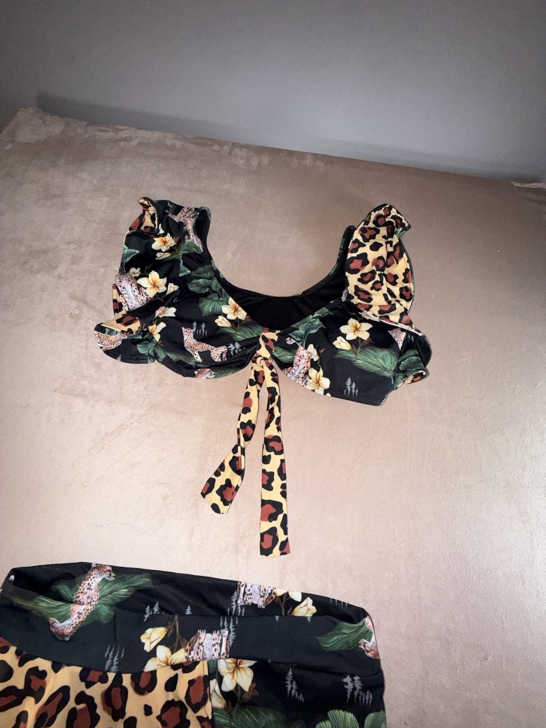Leopard and Tropical Floral Print Ruffled High-Waisted Bikini Set (BoxA1-2018) 3