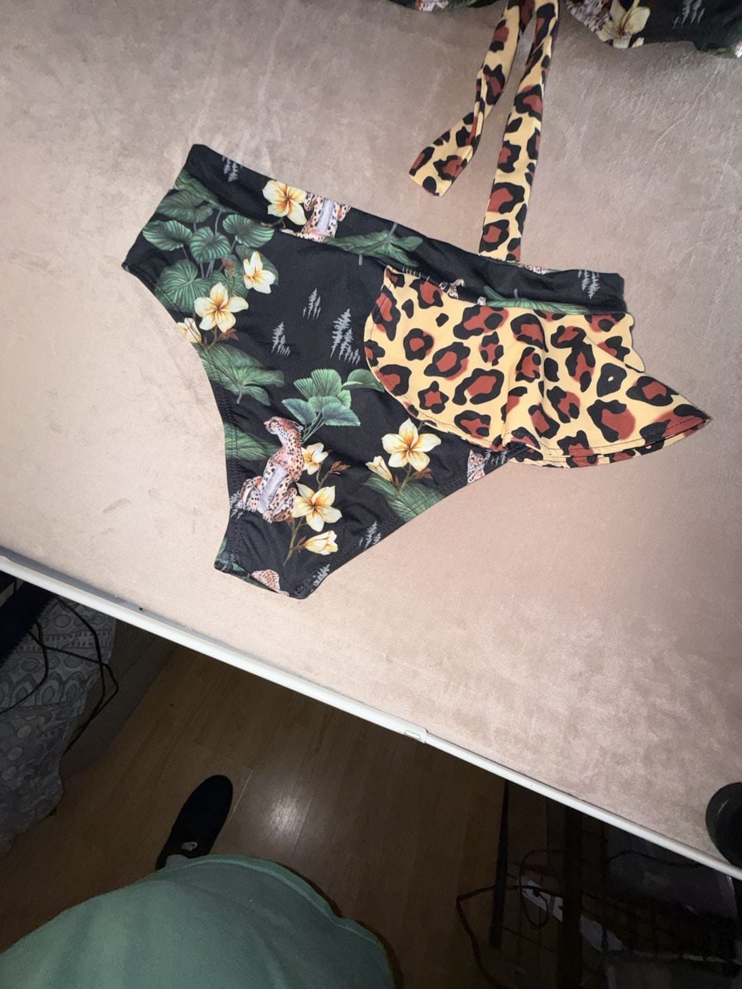 Leopard and Tropical Floral Print Ruffled High-Waisted Bikini Set (BoxA1-2018) 5