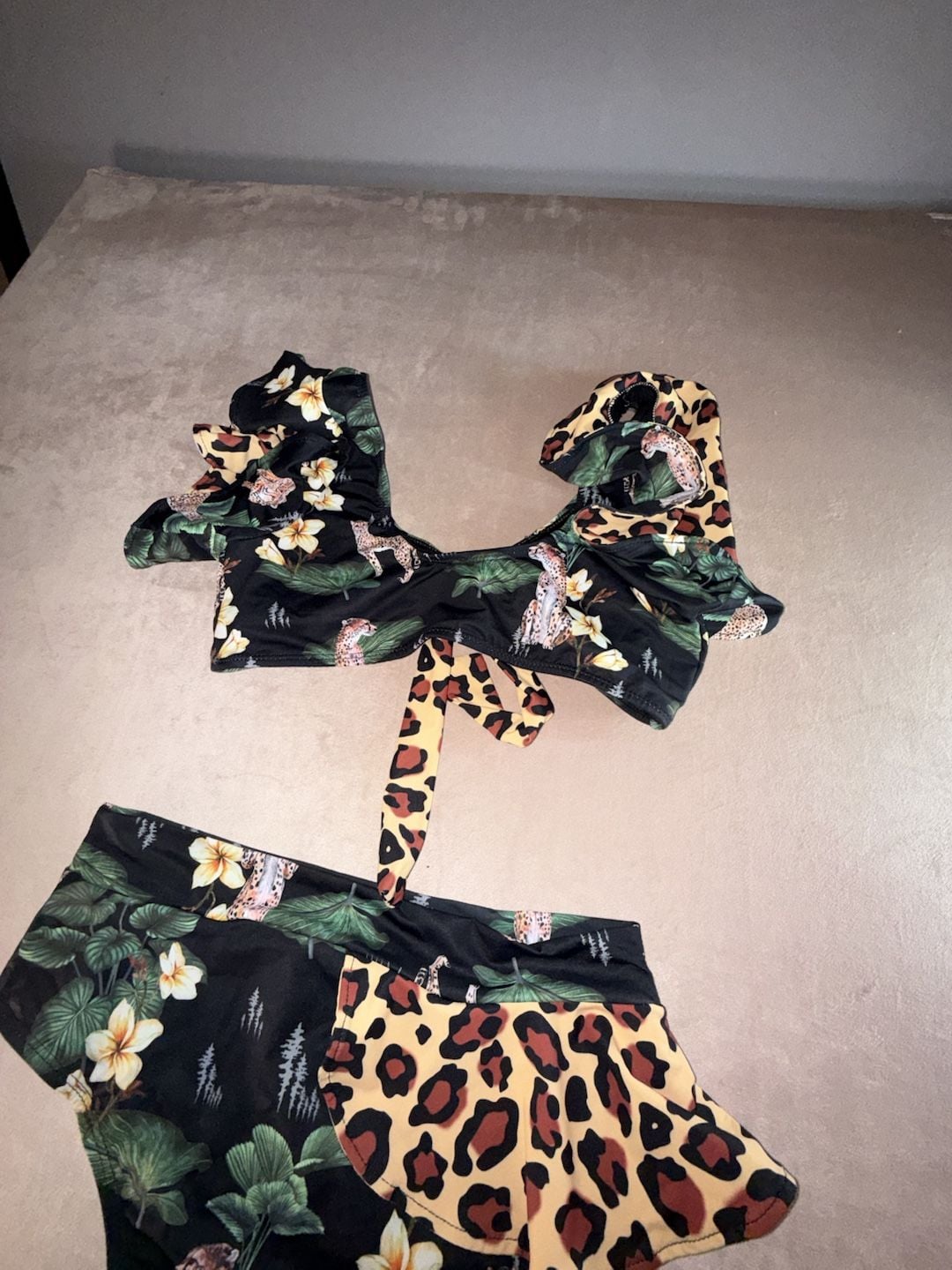 Leopard and Tropical Floral Print Ruffled High-Waisted Bikini Set (BoxA1-2018) 6