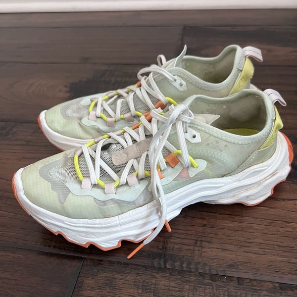 SOREL Kinetic Breakthru Tech Sneaker (Women) US7 Used