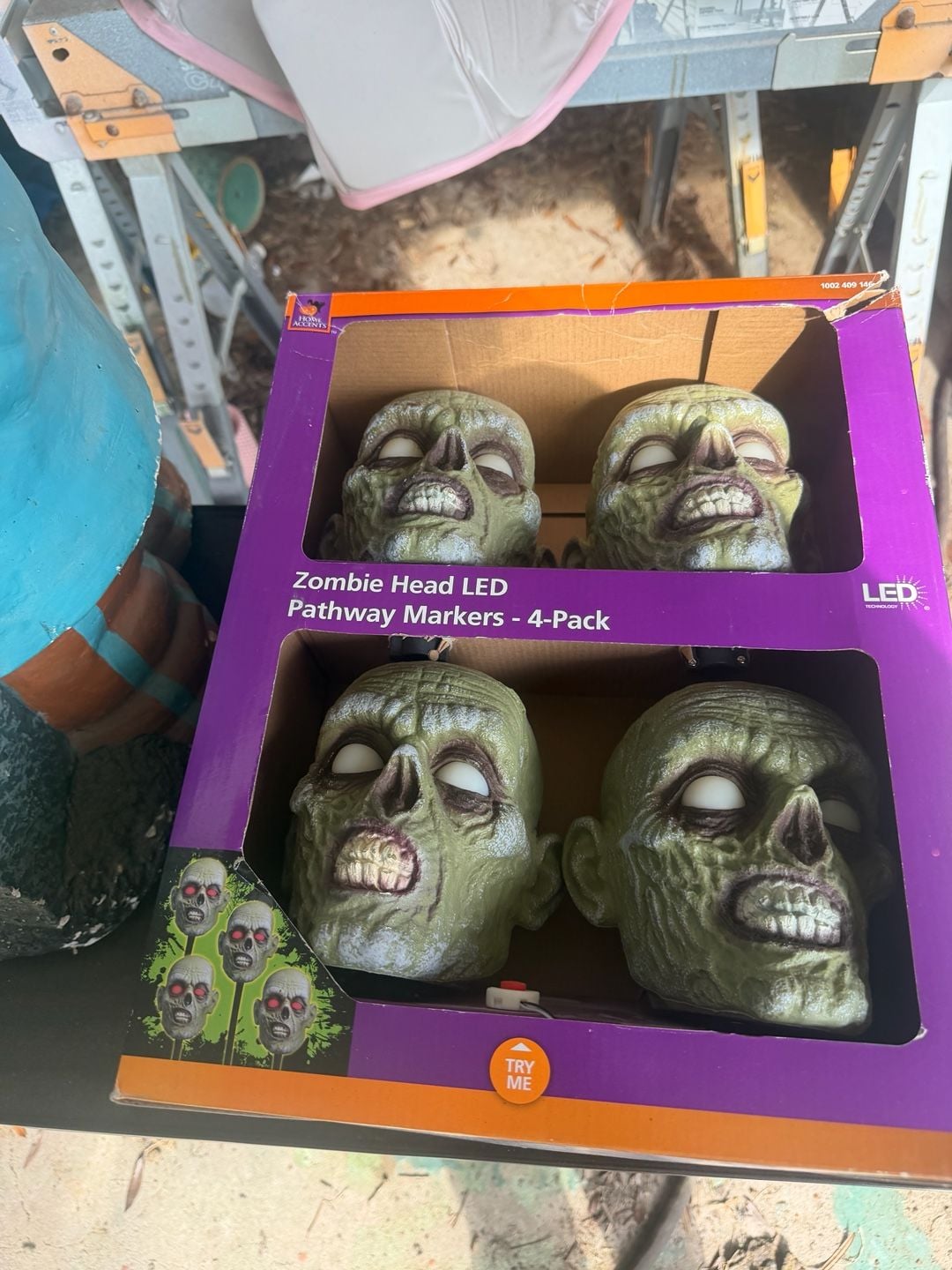 Halloween Gemmy Zombie Heads Prop Animated LED Pathway Timer NIB WORKS Decor 1