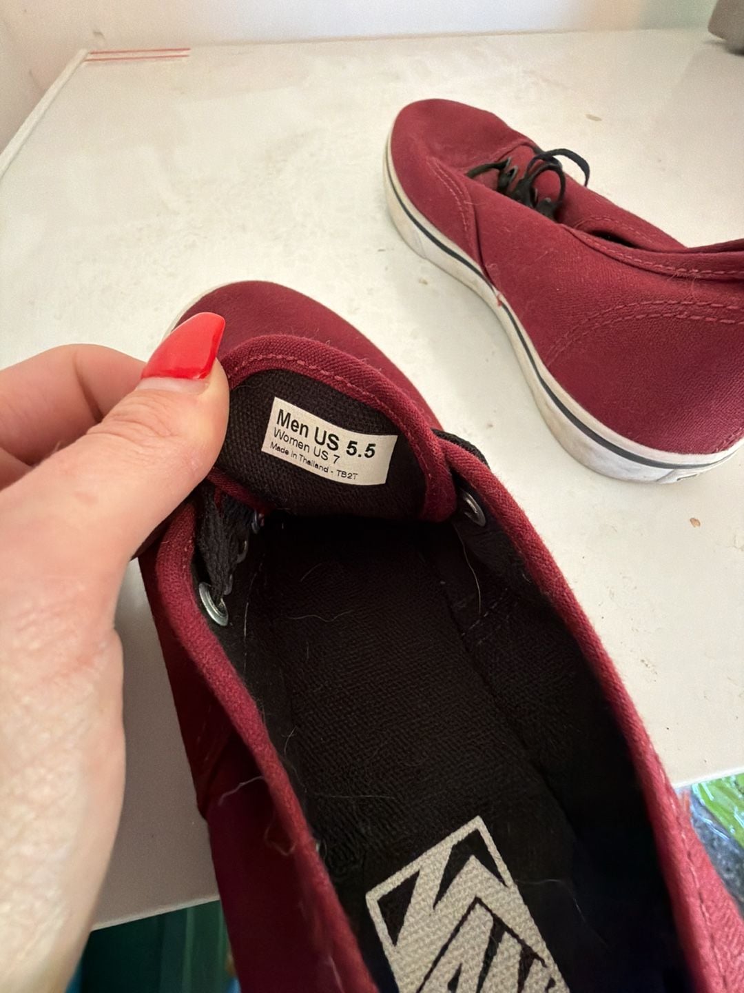 Vans Authentic Maroon Canvas Low Top Lace-Up Sneakers Women's US 7 / Men's US 5.5 3