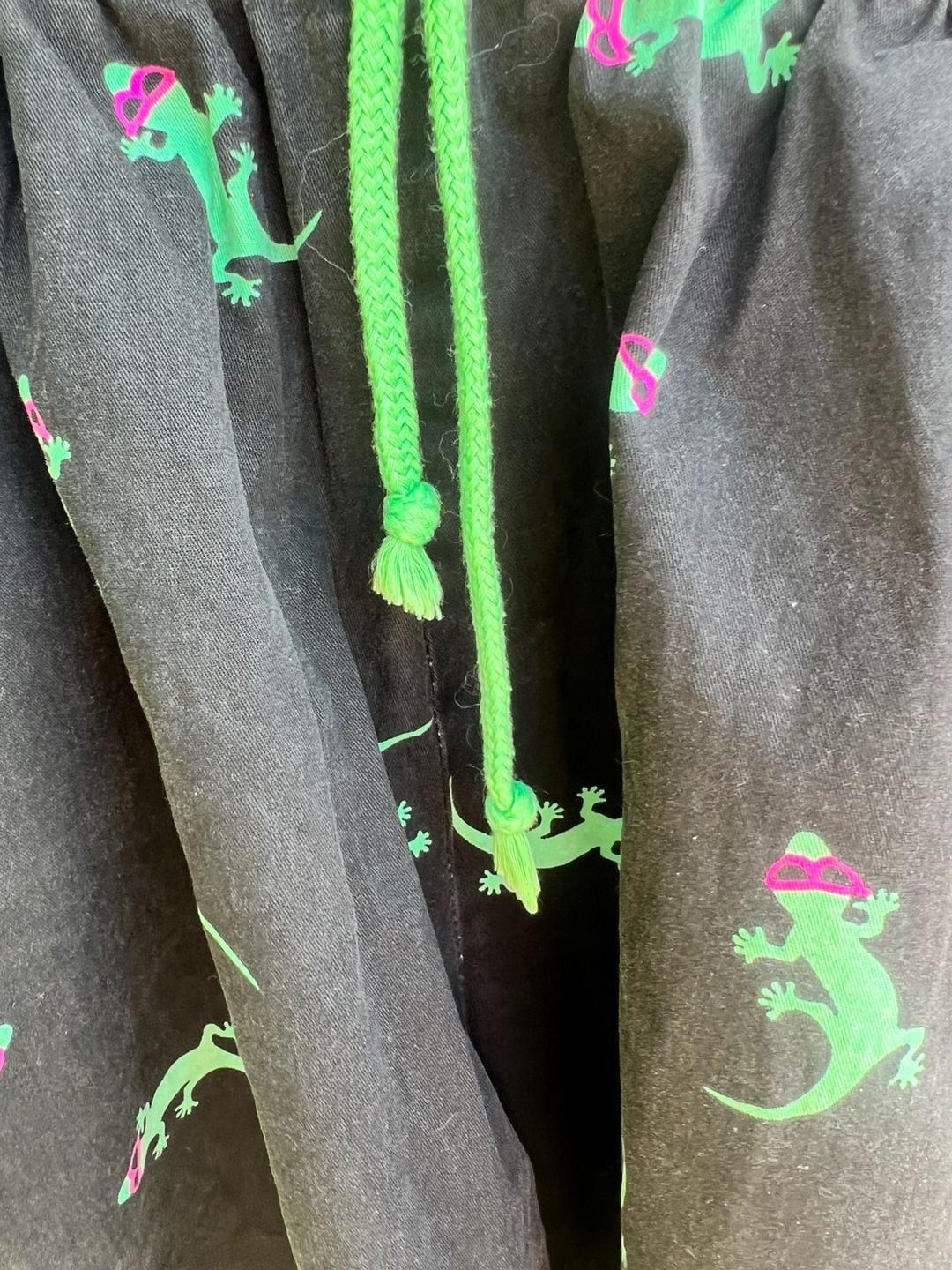 Gecko Hawaii Original OG Cotton Surf Shorts Black with Gecko Print 6