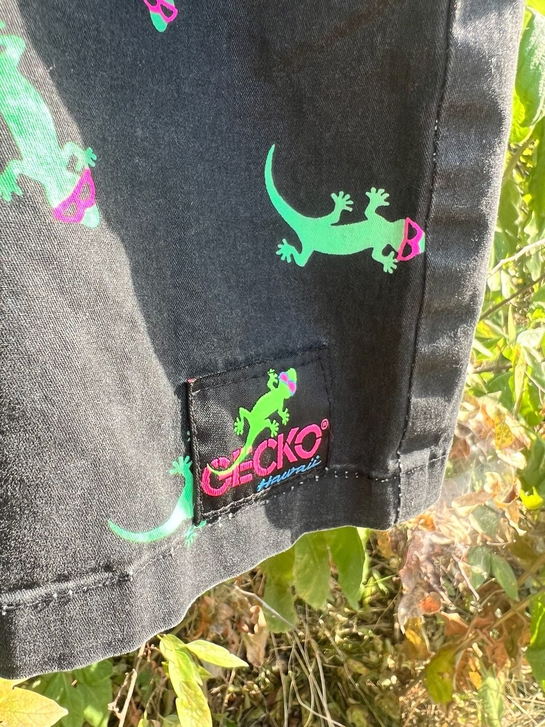 Gecko Hawaii Original OG Cotton Surf Shorts Black with Gecko Print 8
