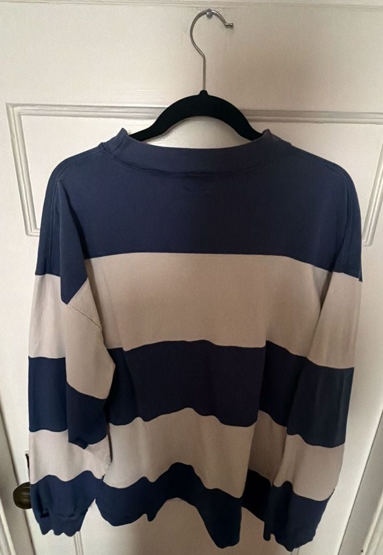 Gap Navy and Beige Wide Stripe Long Sleeve Crewneck Pullover 5