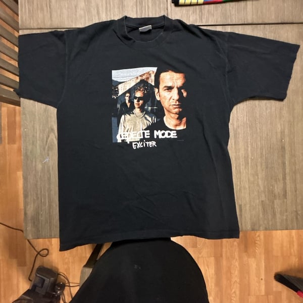 Vintage 2001 Depeche Mode Exciter Tour Graphic Band T-Shirt
