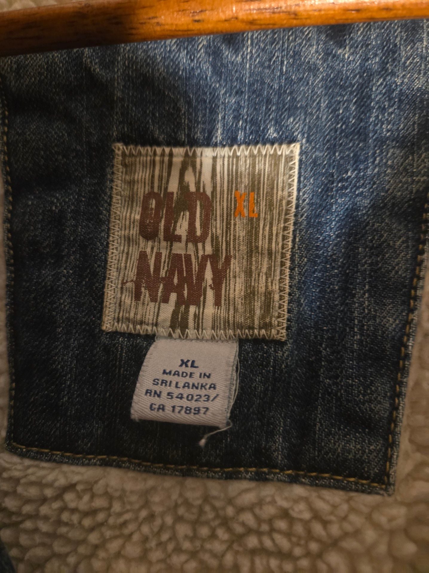 Old Navy Vintage Sherpa-Lined Denim Trucker Jacket-Gender Neutral 5