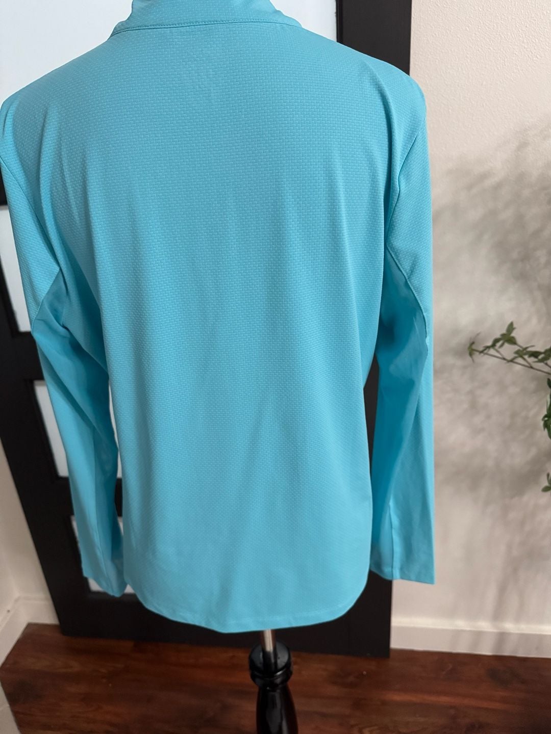 x by gottex Women's Long Sleeve Quarter Zip Athletic Performance Pullover 6