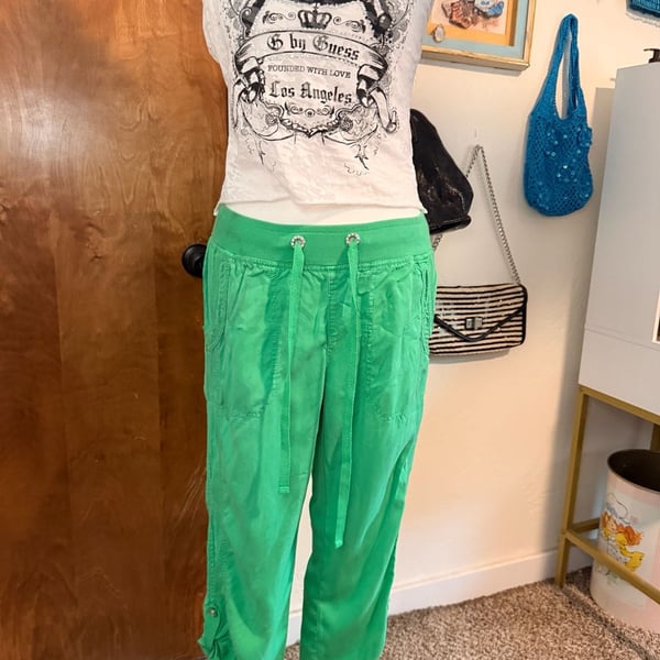 INC International Concepts Y2K Green 100% Tencel Lyocell Cargo Capri Pants