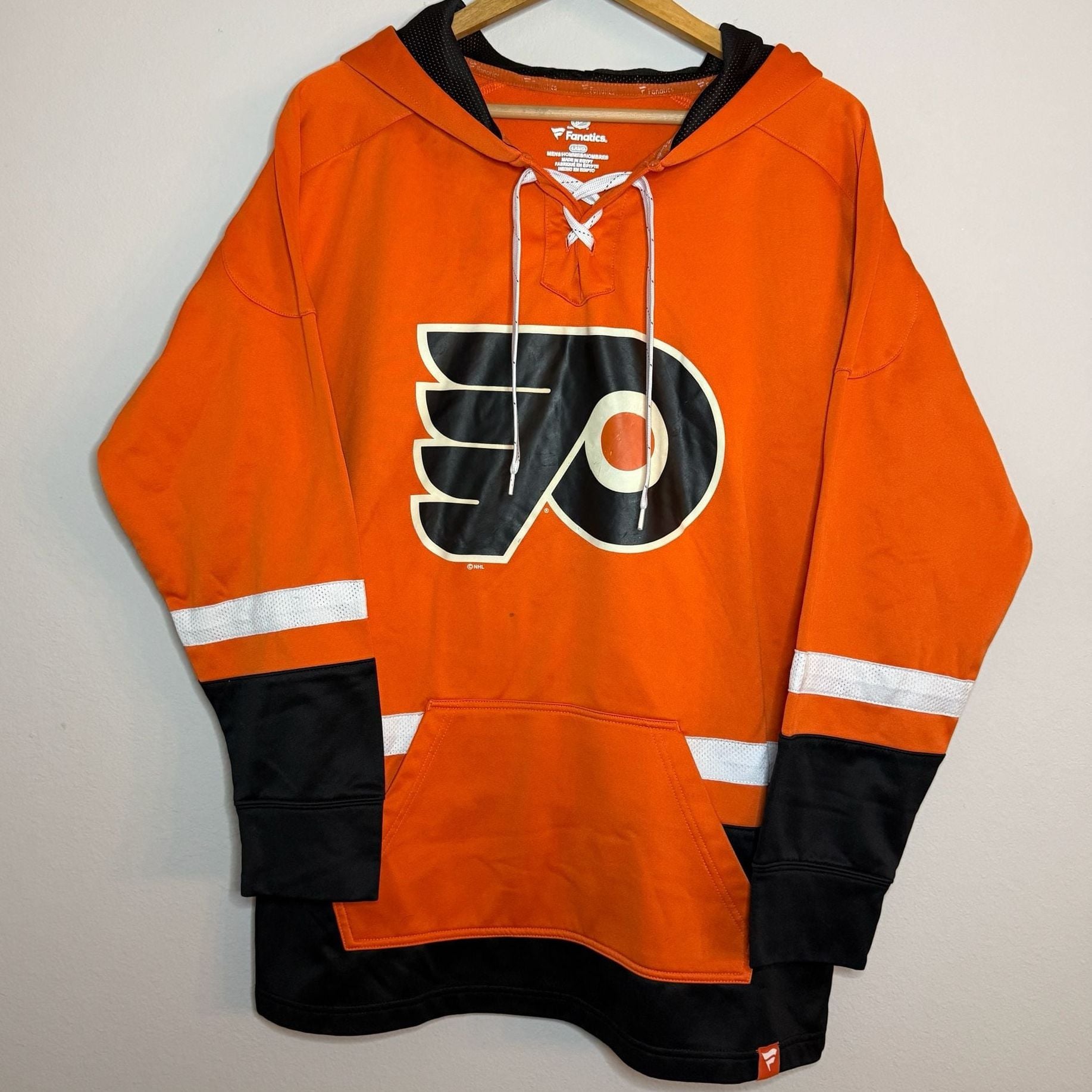 NHL Philadelphia Flyers Black Orange and White Hoodie in Size Large 2