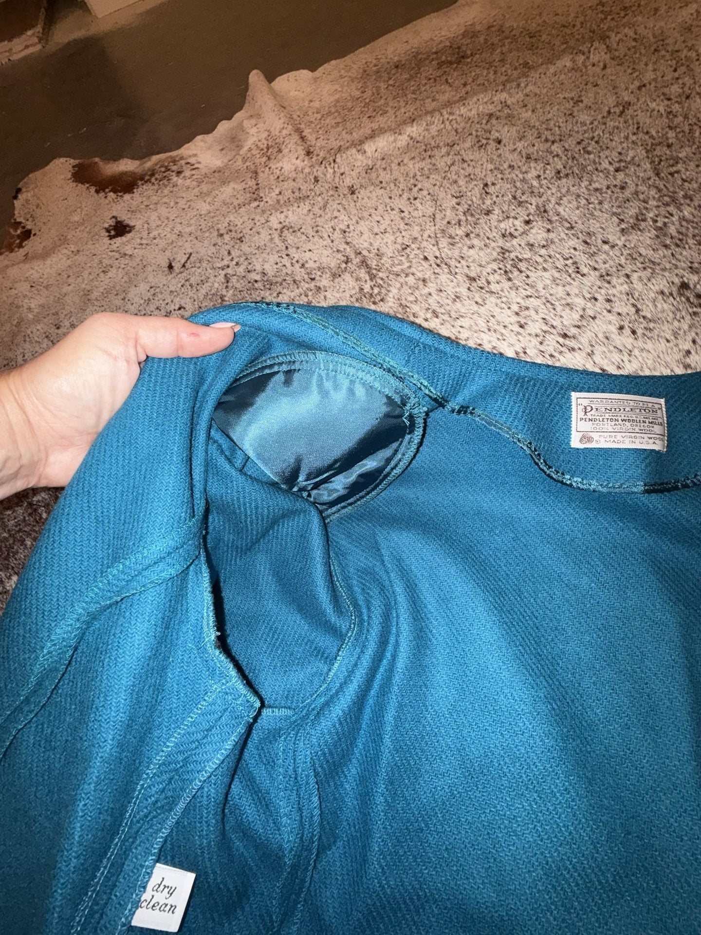 Vintage Pendleton Women's Turquoise Boiled Wool Cropped Jacket Small 13