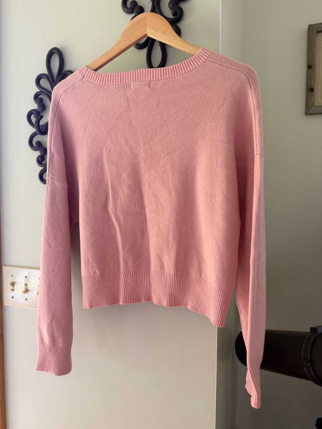 Originality Women's Pink Frog Graphic Crew Neck Knit Sweater 5