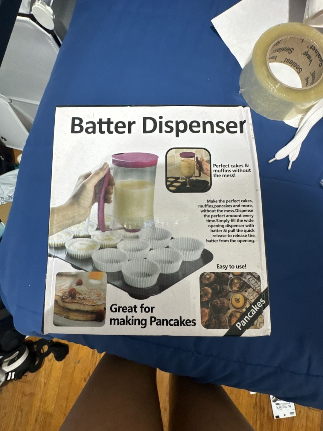 Kitchen Batter Dispenser for Pancakes, Cupcakes, and Muffins 1